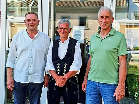die drei ausscheidenden Mitglieder des Vorstandes v.l.n.r: Rochus Schwörer (Kassenwart), Helmut Vetter (Lehrlingswart), Norbert Helmle (stellv. Lehrlingswart)
