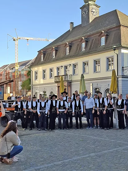 Maibaumstellen der Zimmererinnung Emmendingen am 30. April 2026